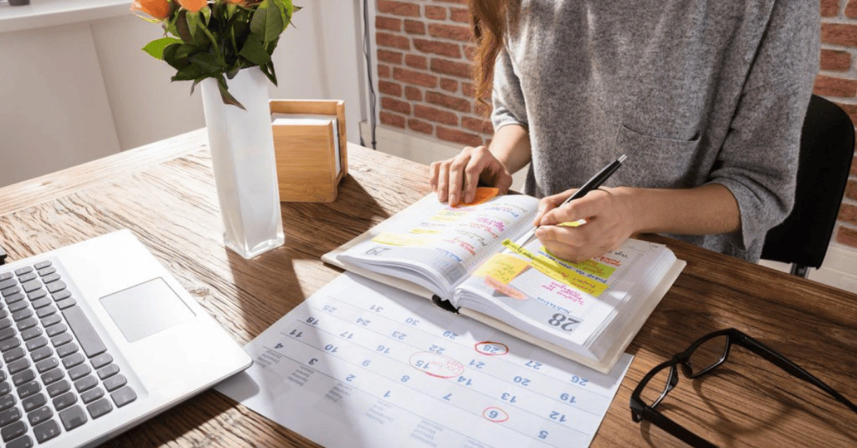 6 Tips for Moving During Peak Season