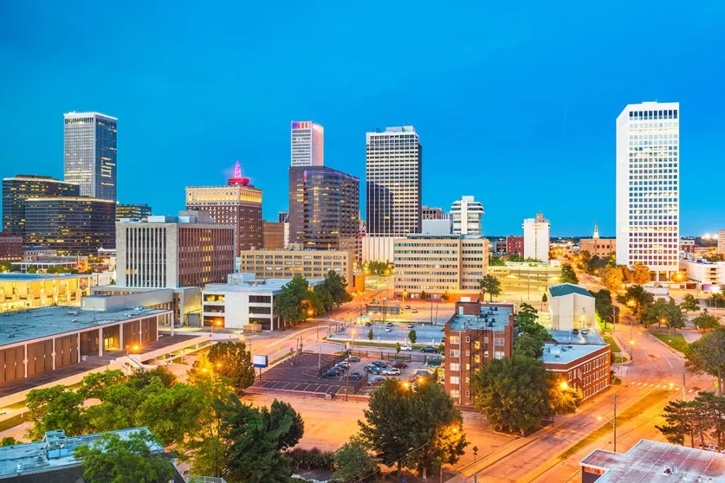 Tulsa, Oklahoma, USA downtown city skyline at twilight.