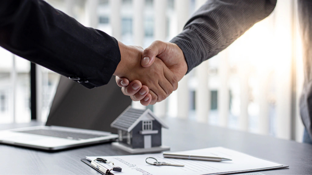 Financing Your Move with Armstrong