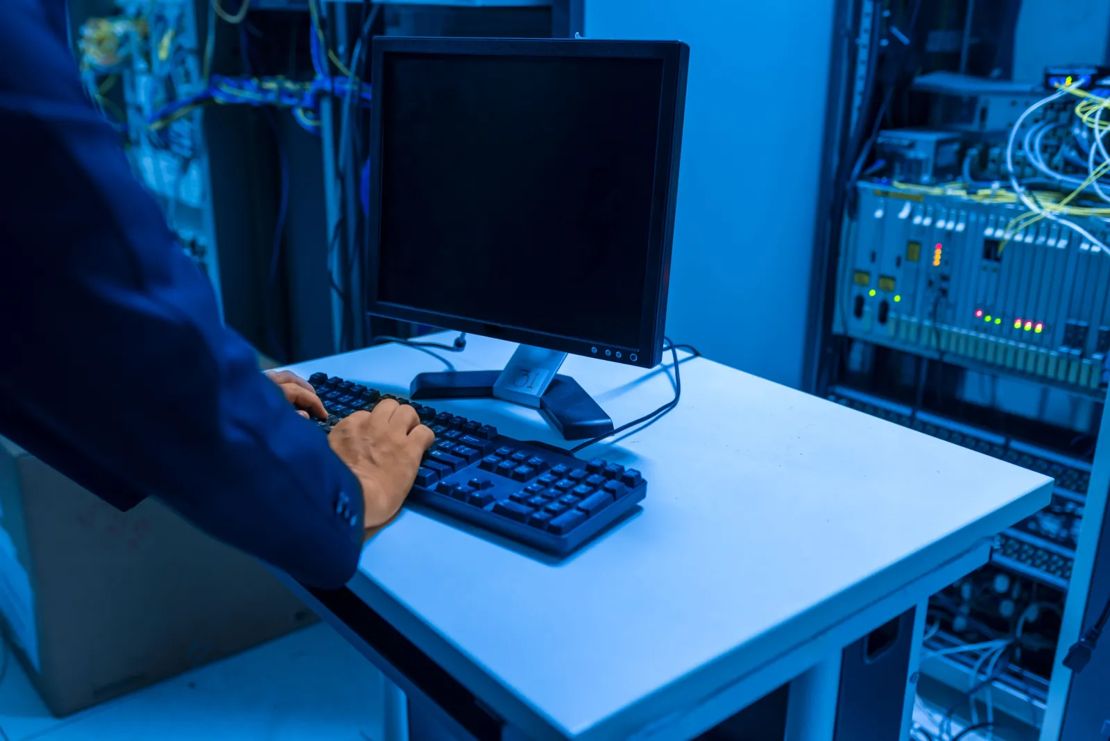 Specialized Asset Glossary: Essential Terms for Laboratory and IT Relocations