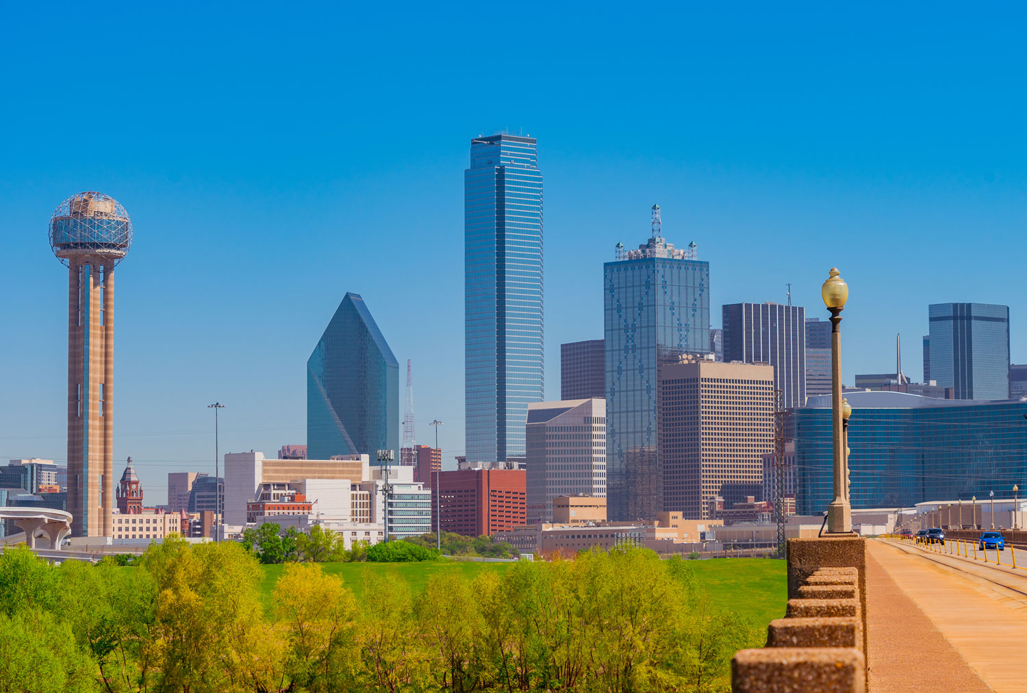 image of dallas skyline